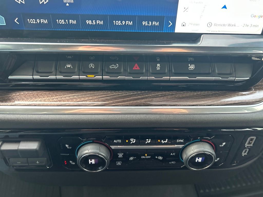 Used 2025 Chevrolet Silverado 1500 LT image 14