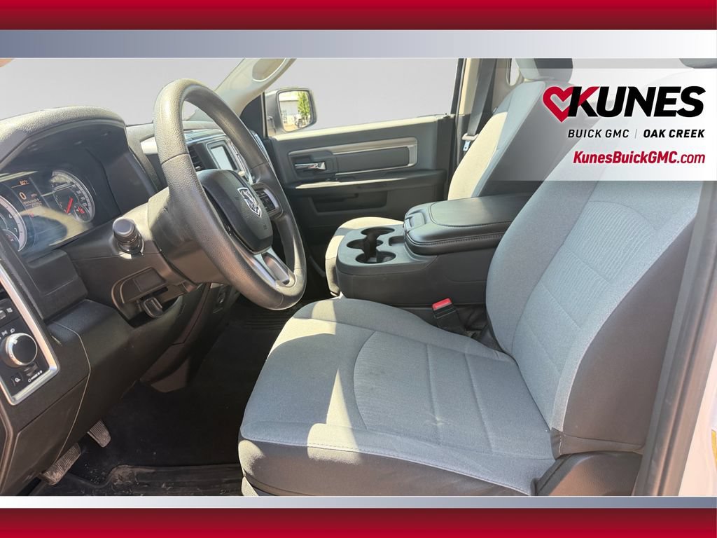 Used 2022 RAM 1500 Classic SLT AWD/4WD image 22