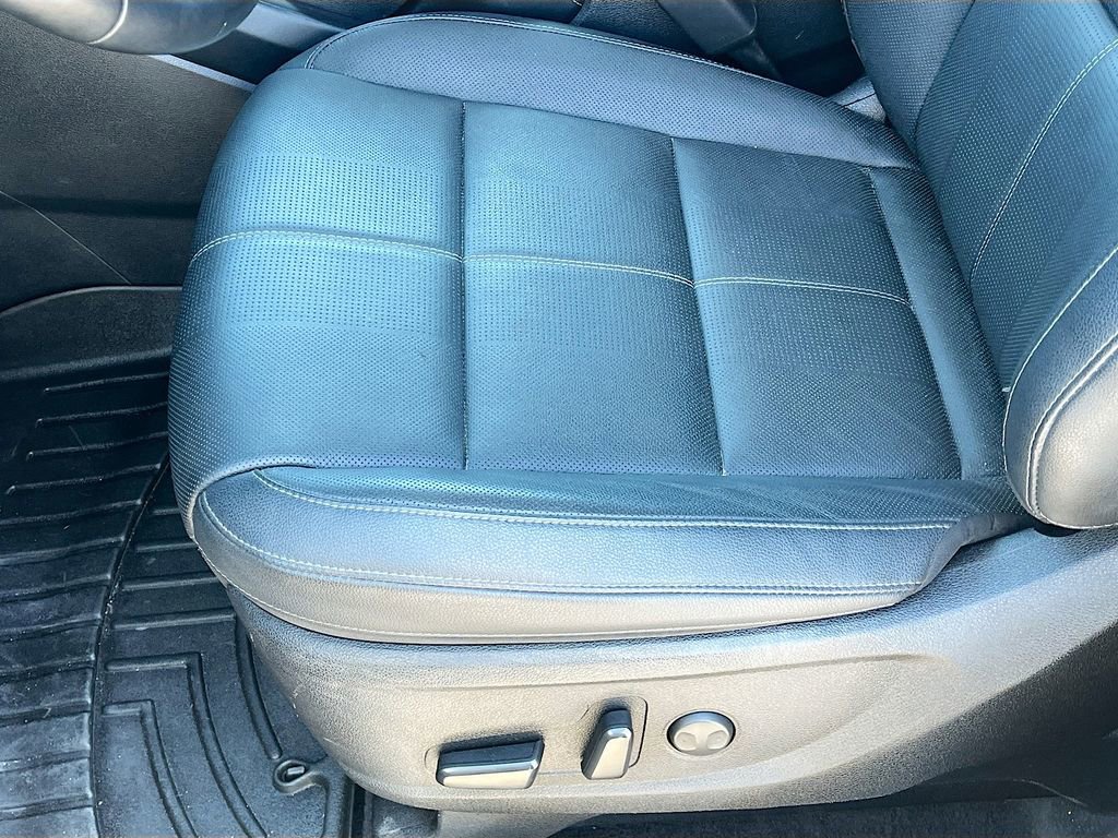 Used 2022 Kia Telluride EX image 19