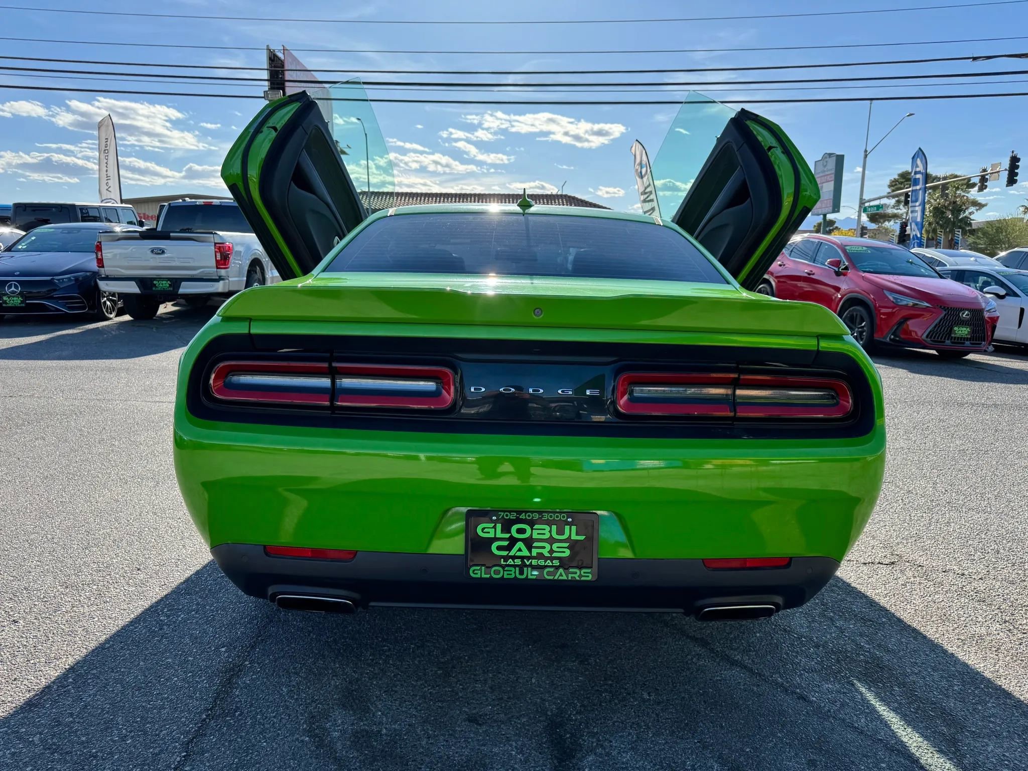 Used 2017 Dodge Challenger GT w/ Driver Convenience Group AWD/4WD image 6