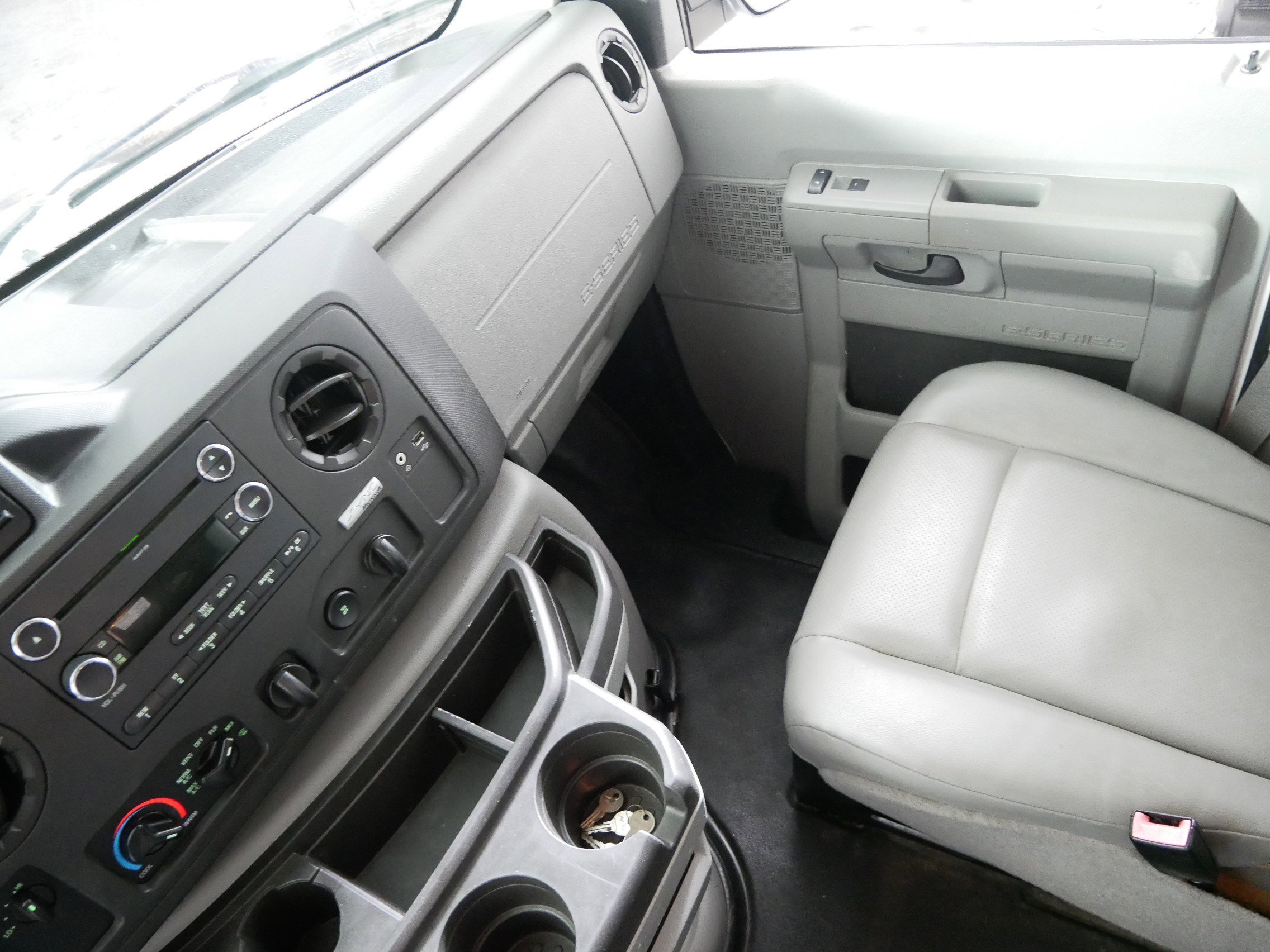 Used 2013 Ford E-350 and Econoline 350 Super Duty w/ PWR Group image 11