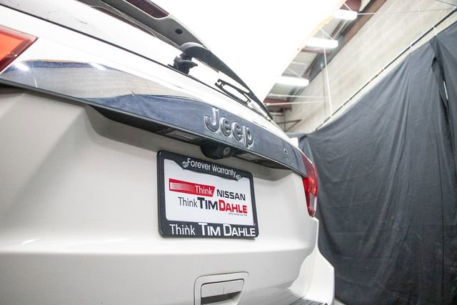 Used 2012 Jeep Grand Cherokee Overland AWD/4WD image 14