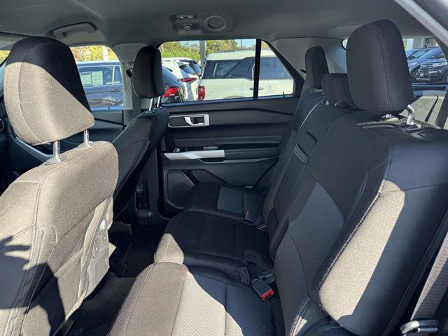 Used 2022 Ford Explorer XLT image 38