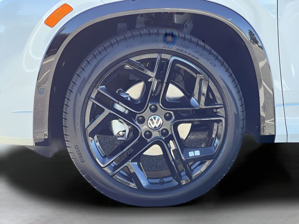 New 2026 Volkswagen Tiguan SE R-Line image 10