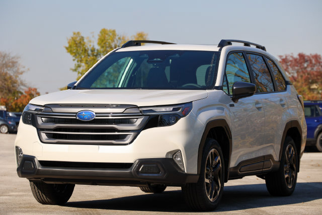 New 2026 Subaru Forester Limited AWD/4WD image 1