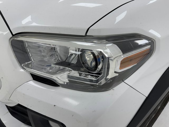 Used 2019 Toyota Tacoma TRD Off-Road image 6