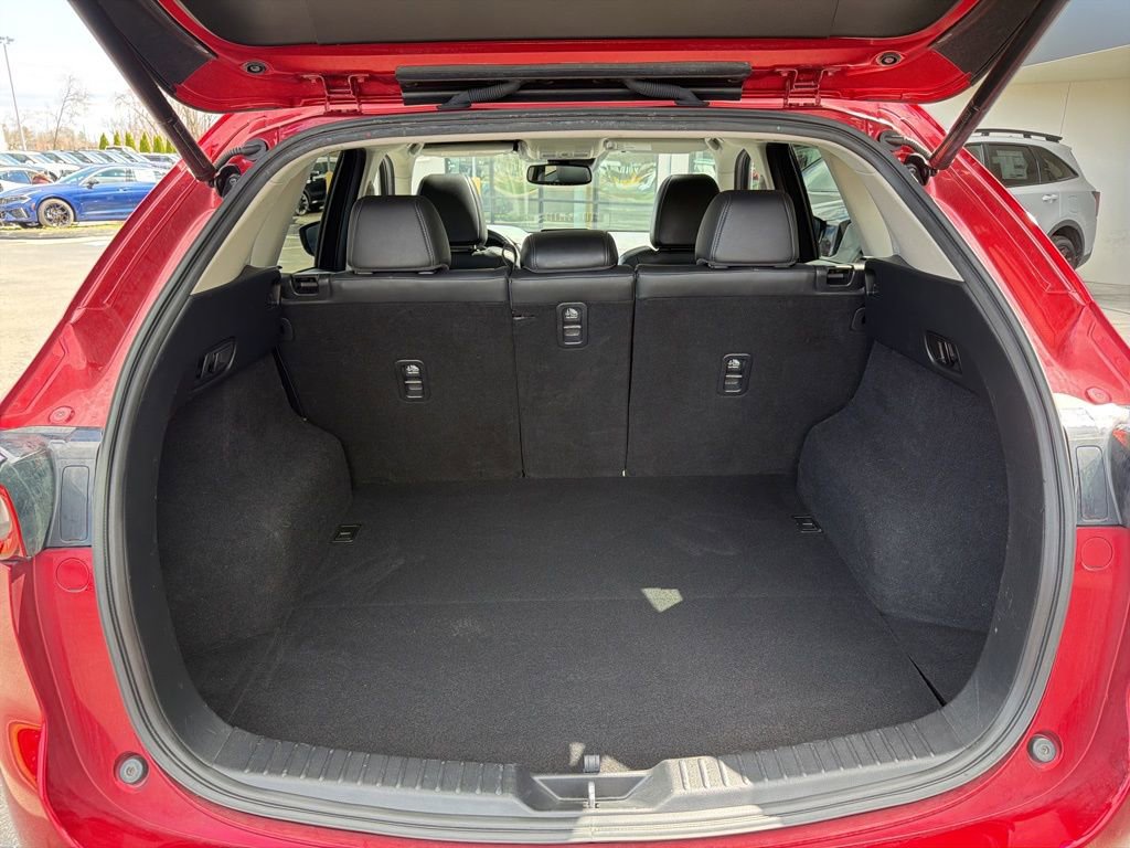 Used 2020 MAZDA CX-5 Touring image 17