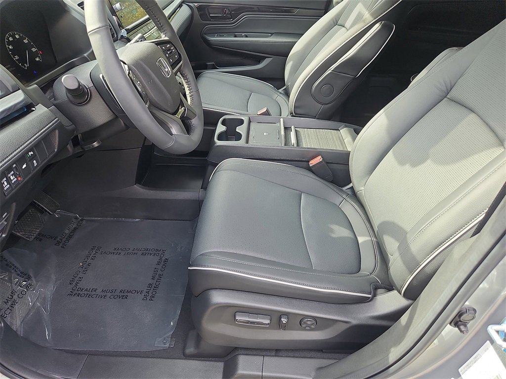 Certified 2026 Honda Odyssey Elite image 32