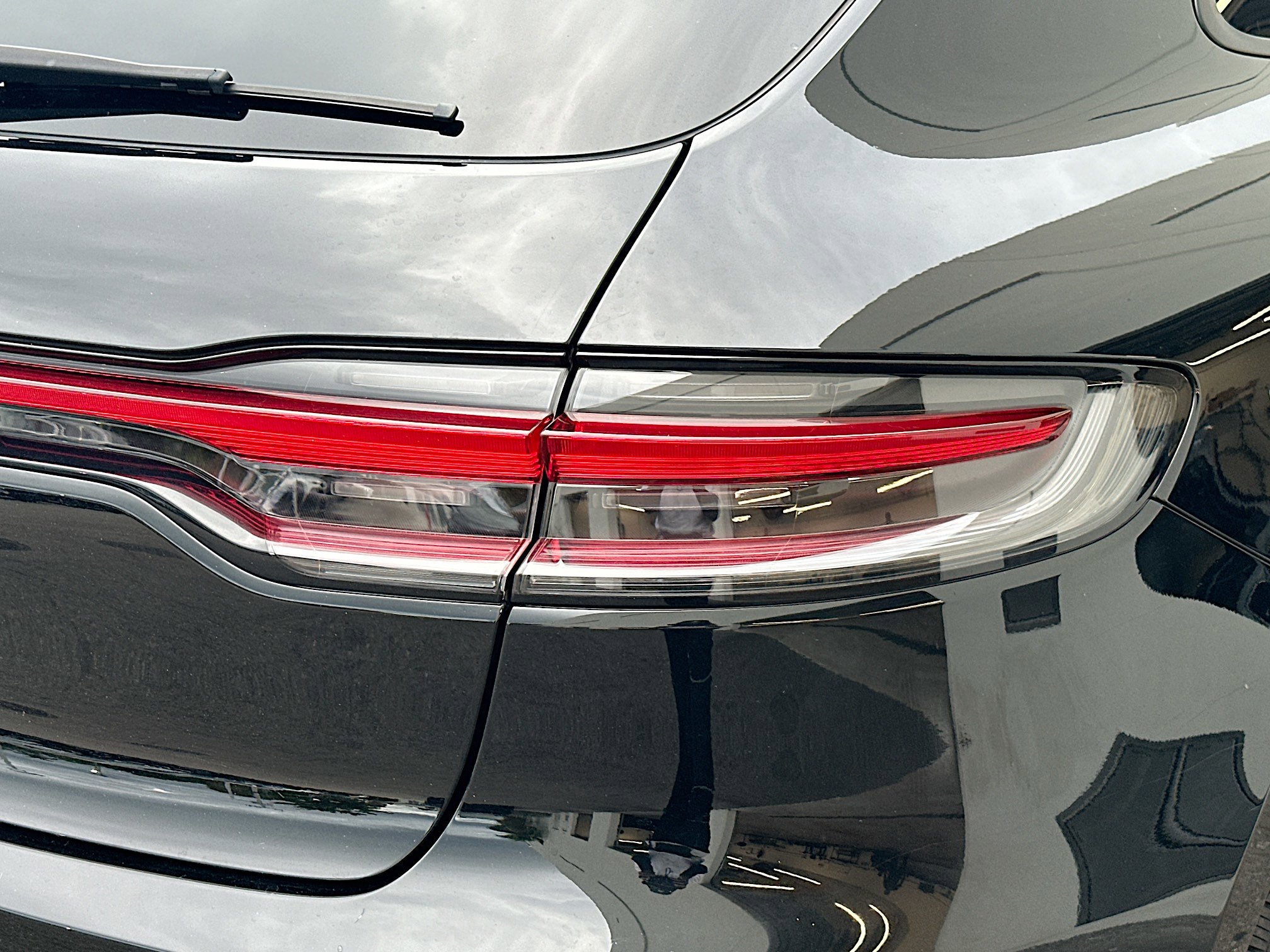 Used 2024 Porsche Macan image 30