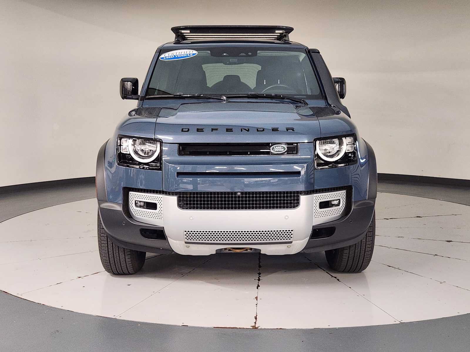Used 2023 Land Rover Defender 110 S AWD/4WD image 9