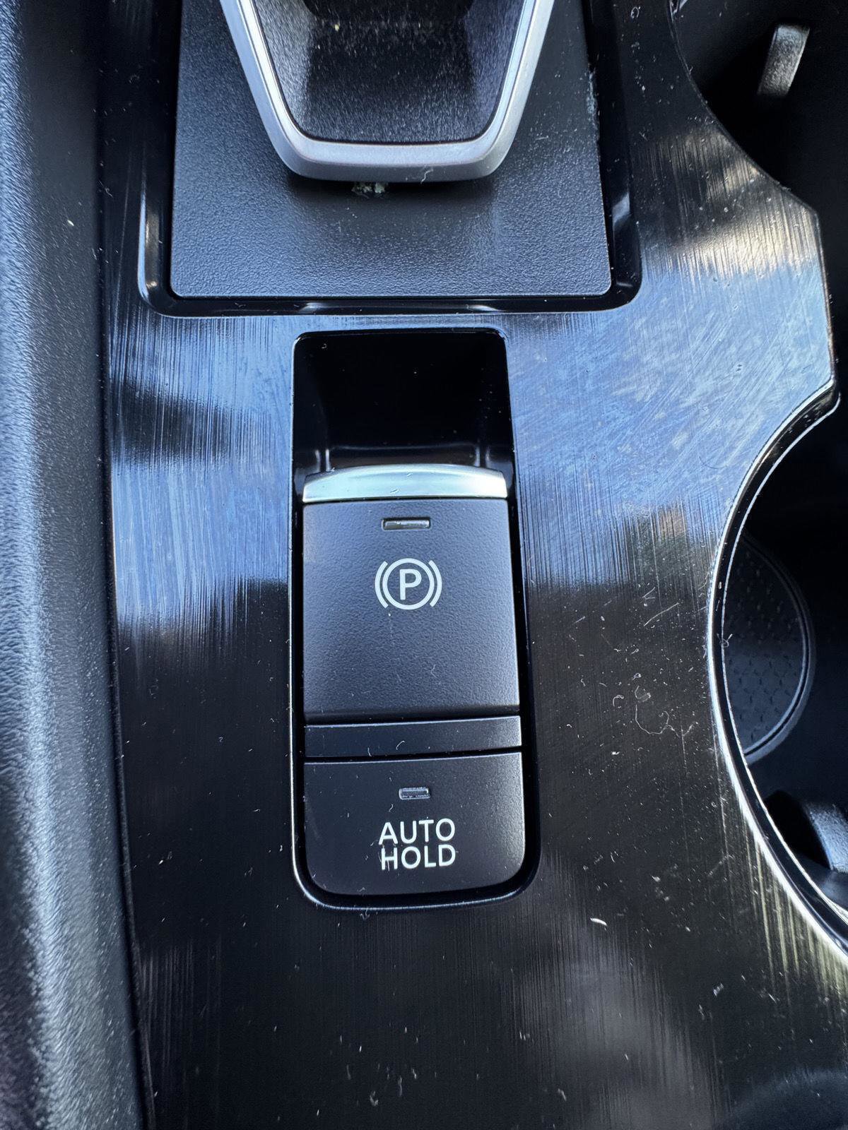 Used 2023 Nissan Rogue SV AWD/4WD image 25