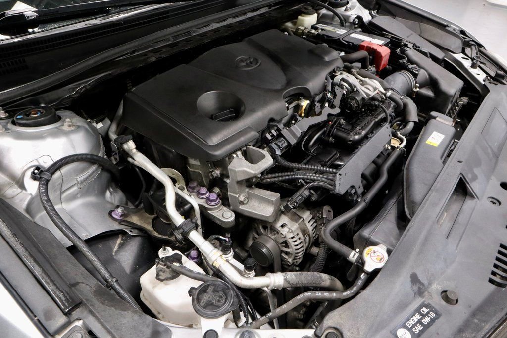 Used 2018 Toyota Camry SE image 18