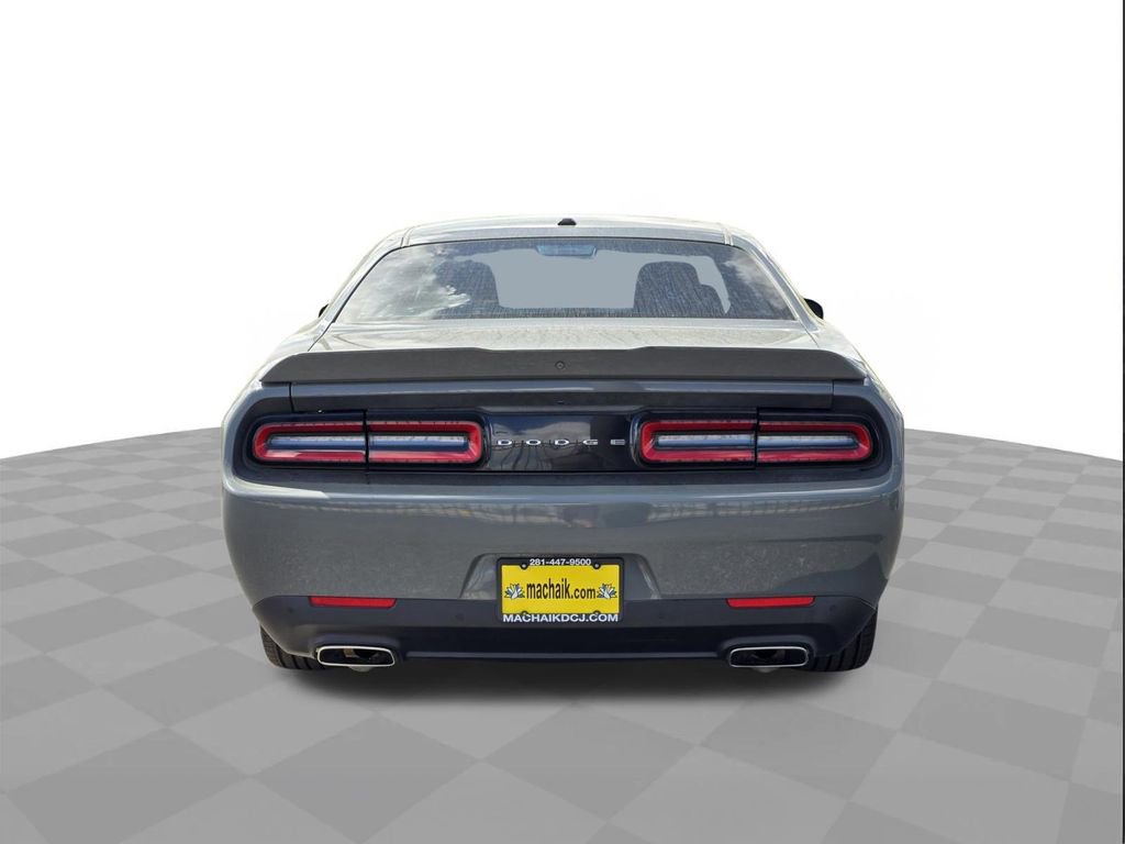 Used 2019 Dodge Challenger GT image 5