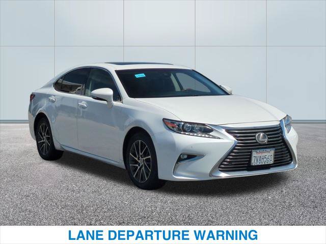 Used 2017 Lexus ES 350 w/ Premium Package FWD image 4