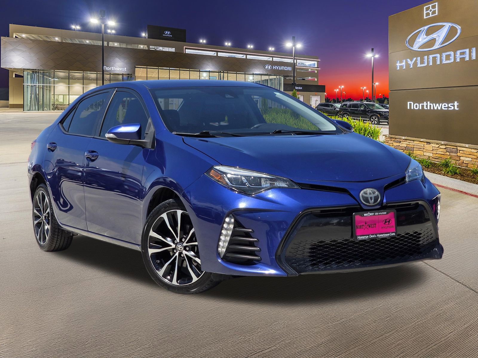 Used 2019 Toyota Corolla SE w/ Carpet Mat Package (TMS) FWD image 3