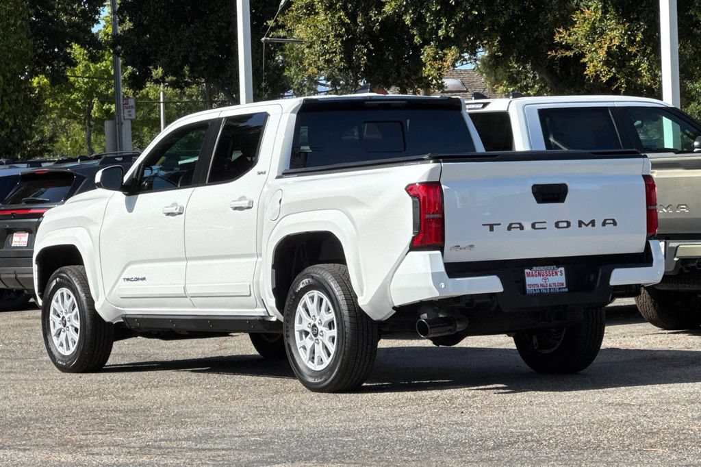 Certified 2026 Toyota Tacoma SR5 AWD/4WD image 5