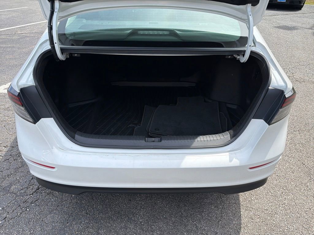 Used 2024 Honda Accord EX image 26