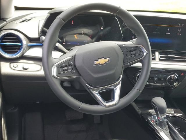 New 2026 Chevrolet Trax LT w/ Sunroof Package FWD image 12