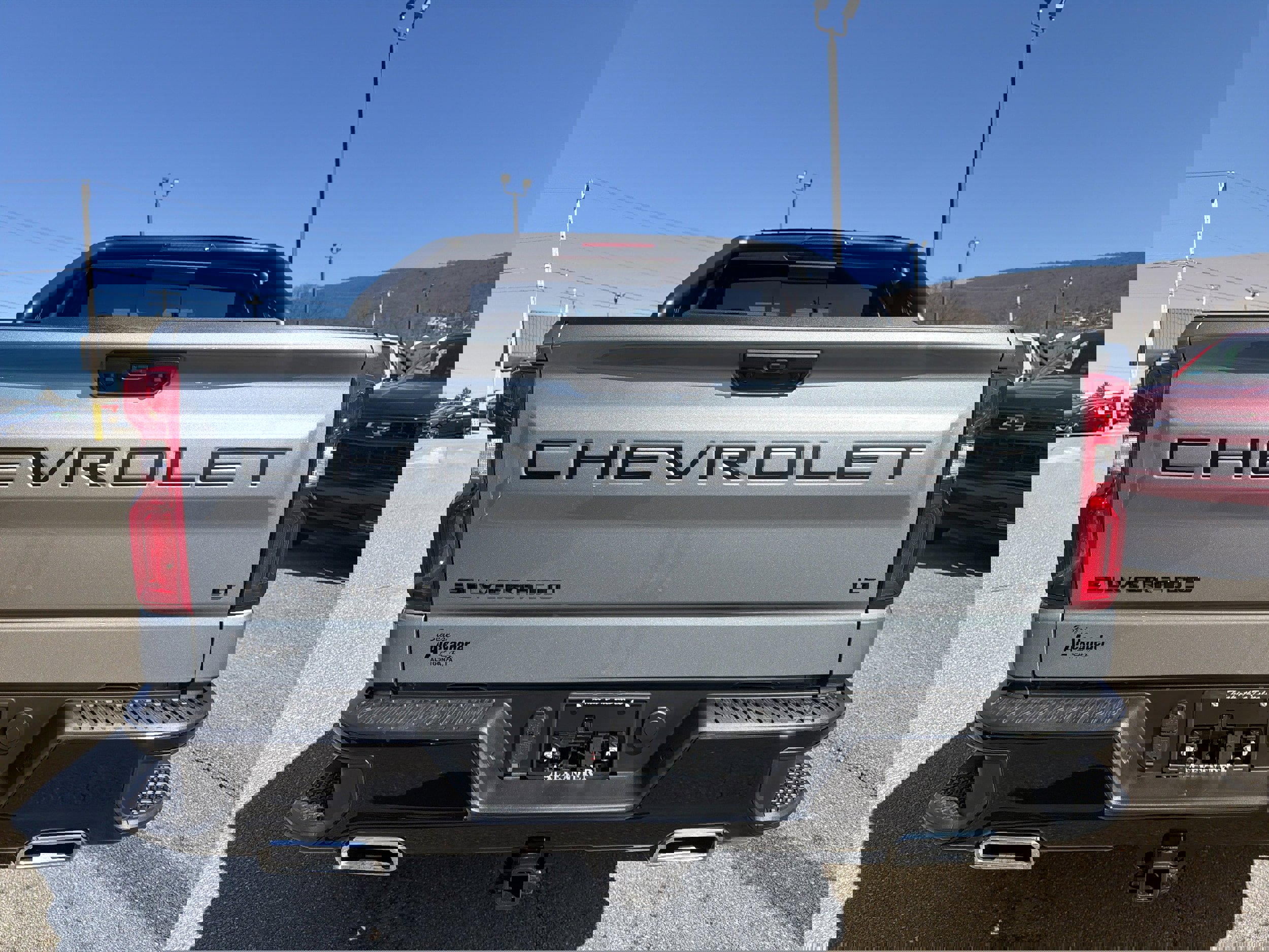 New 2026 Chevrolet Silverado 1500 LT Trail Boss w/ Convenience Package II image 2