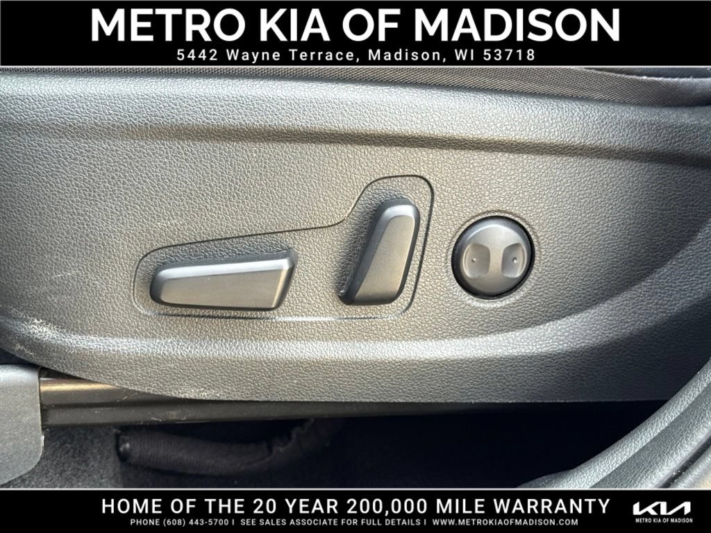 Used 2023 Hyundai Santa Fe SEL w/ Premium Package AWD/4WD image 14