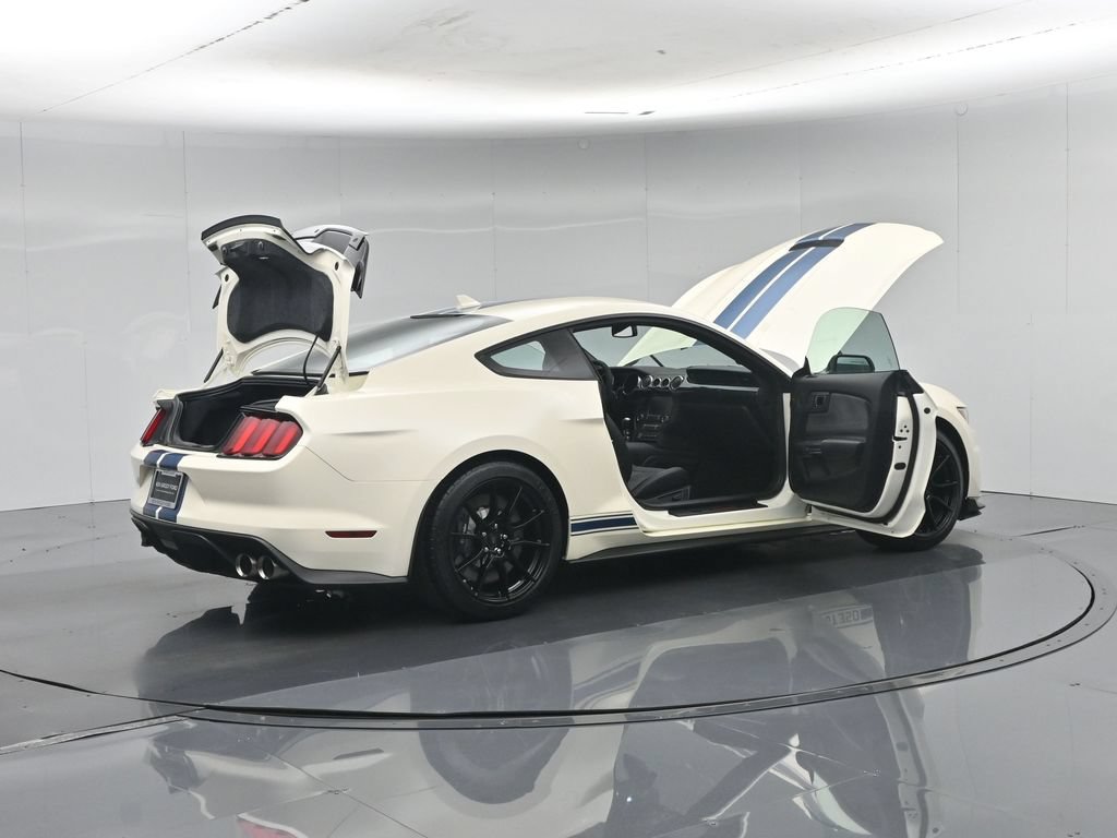 Used 2020 Ford Mustang Shelby GT350 w/ Technology Package RWD image 5