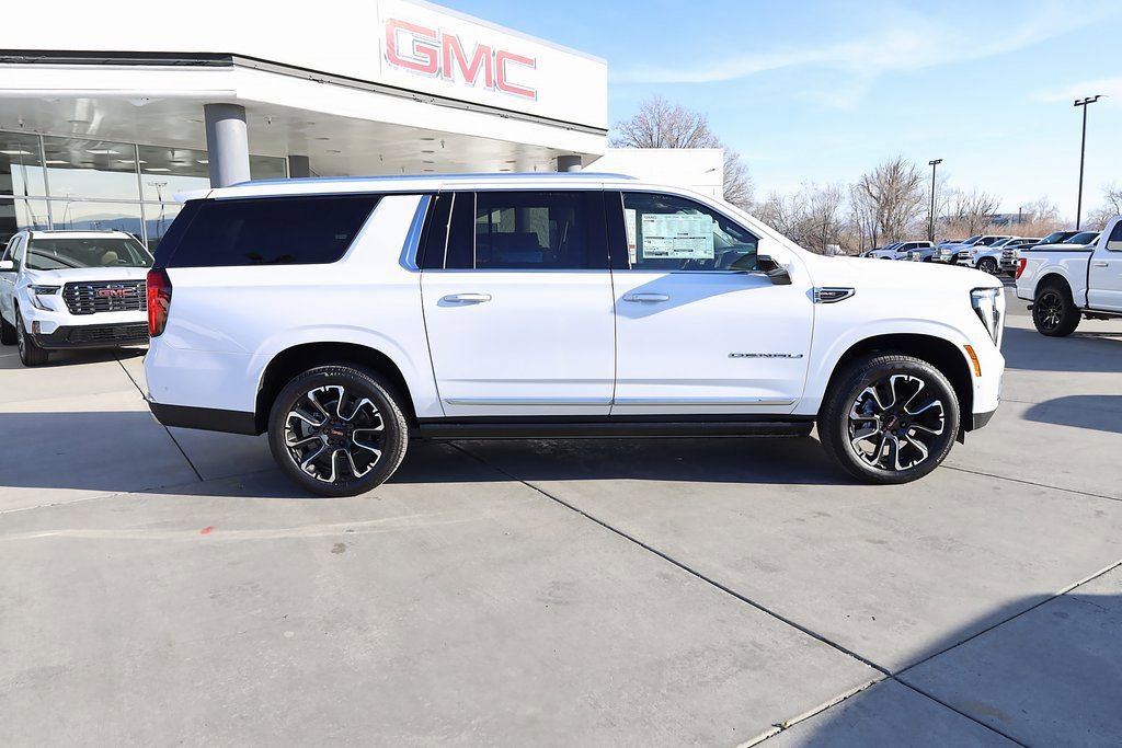 New 2026 GMC Yukon XL Denali w/ Denali Reserve Package image 7