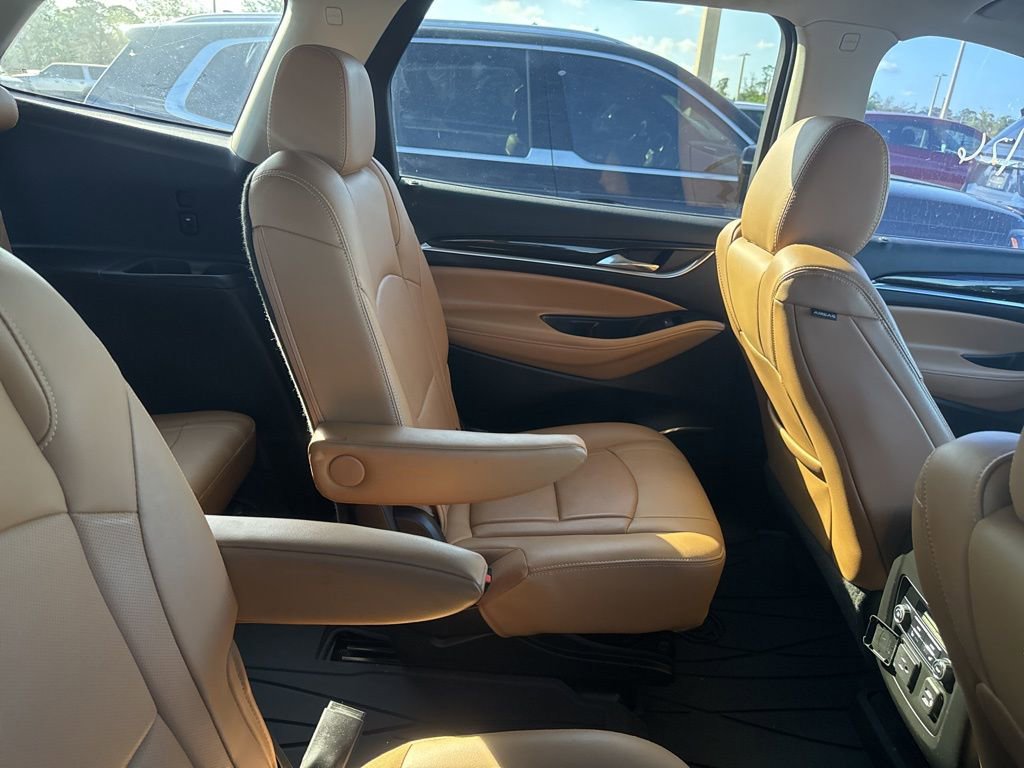 Used 2019 Buick Enclave Premium w/ Experience Buick Package FWD image 13