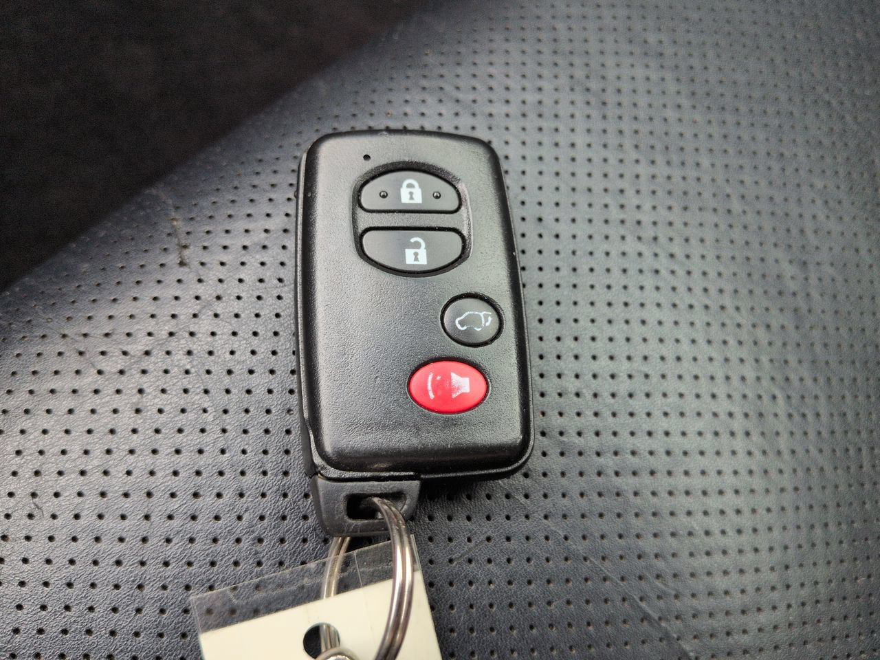 Used 2010 Lexus IS 250C RWD image 29