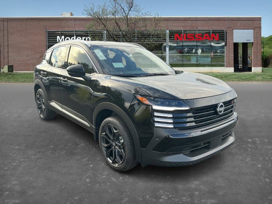 New 2025 Nissan Kicks SR image 5