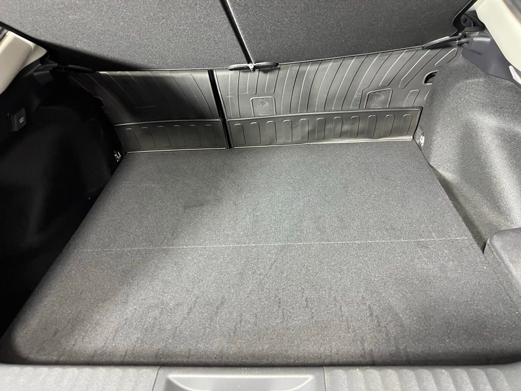 Used 2024 Toyota Prius Prime Premium image 33