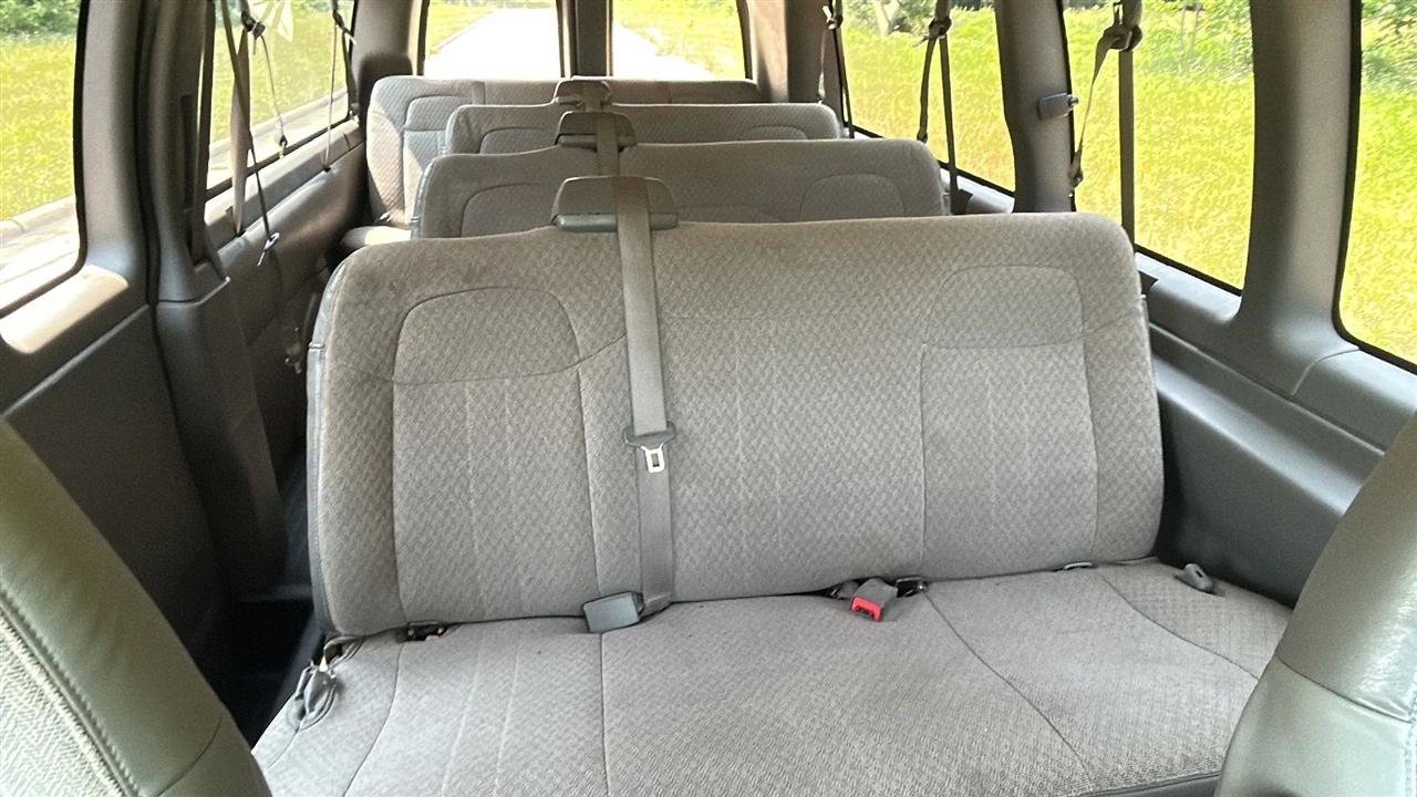 Used 2016 Chevrolet Express 3500 LT w/ LT Preferred Equipment Group RWD image 26