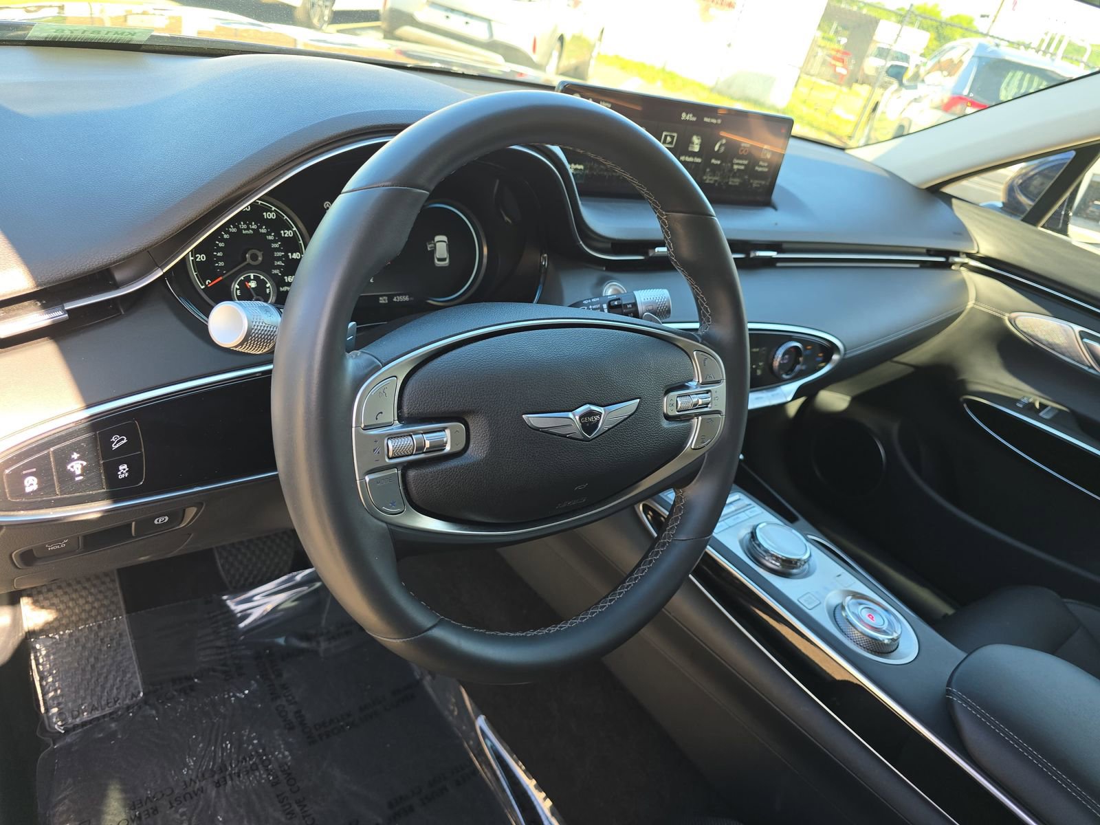 Used 2025 Genesis GV70 2.5T AWD/4WD image 16
