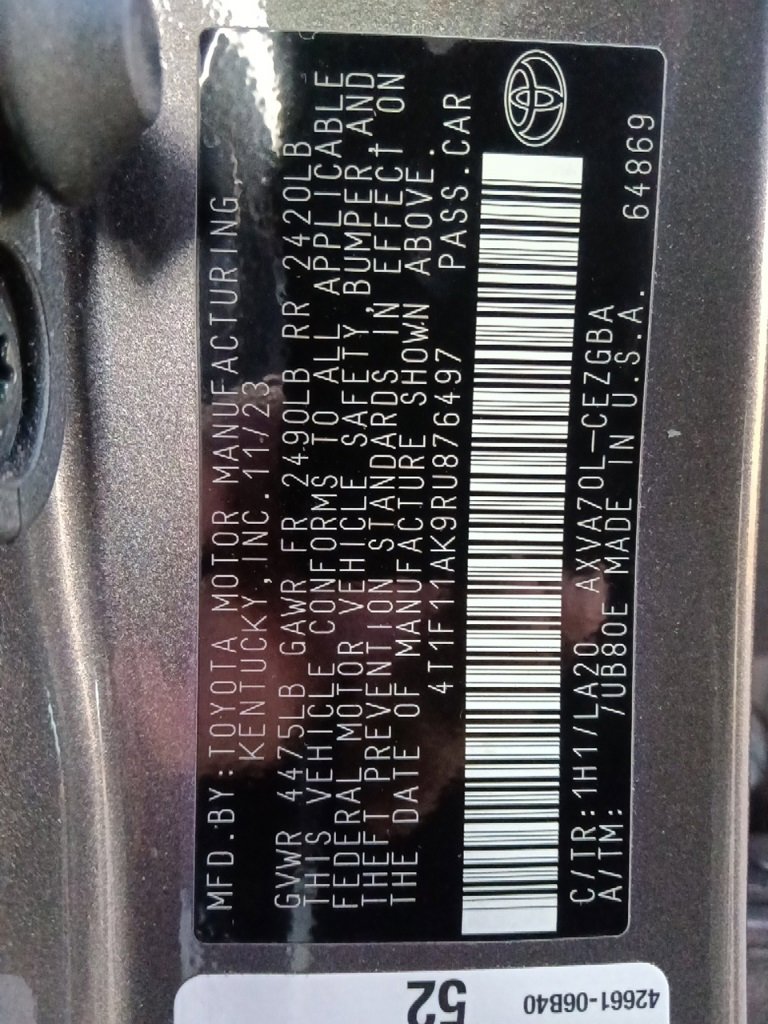 Used 2024 Toyota Camry XLE image 33