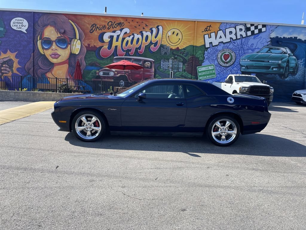 Used 2013 Dodge Challenger R/T RWD image 2