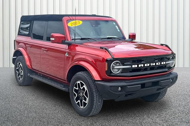 Used 2023 Ford Bronco Outer Banks AWD/4WD image 1