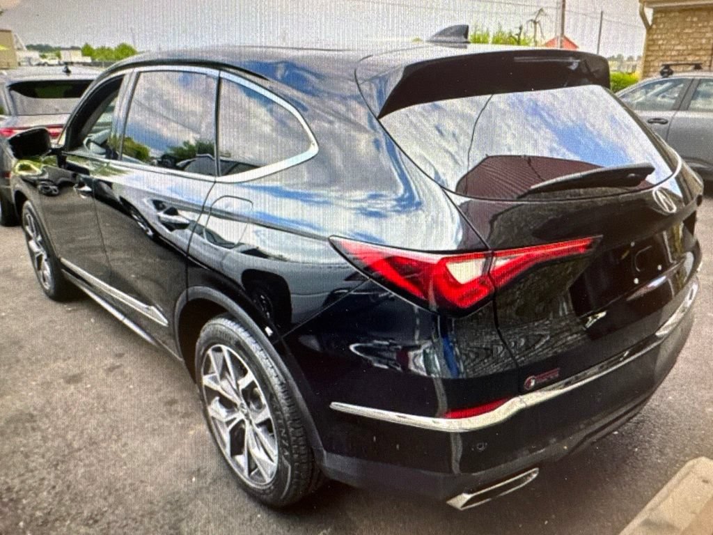 Used 2023 Acura MDX w/ Technology Package AWD/4WD image 5