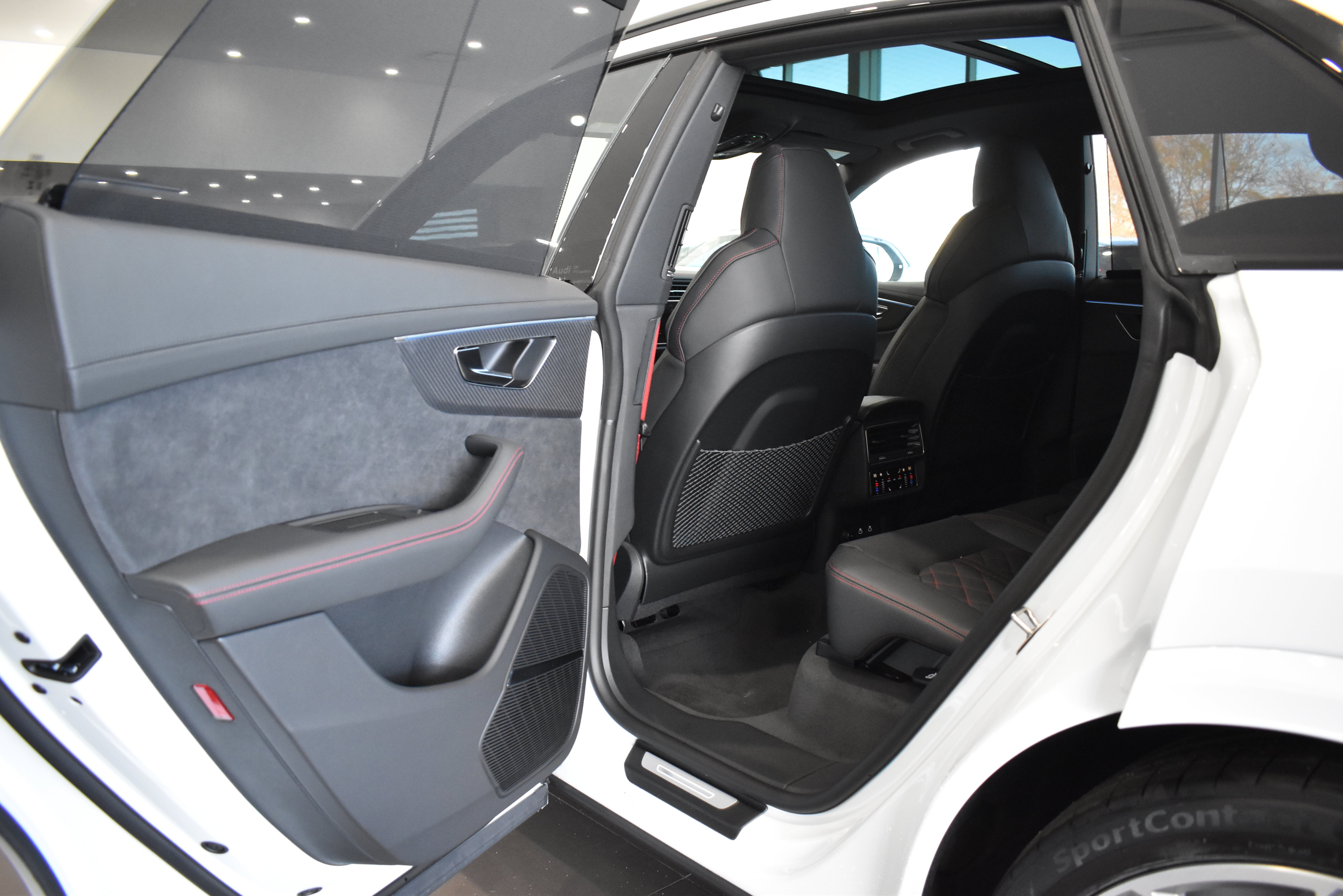 New 2026 Audi Q8 Prestige image 33