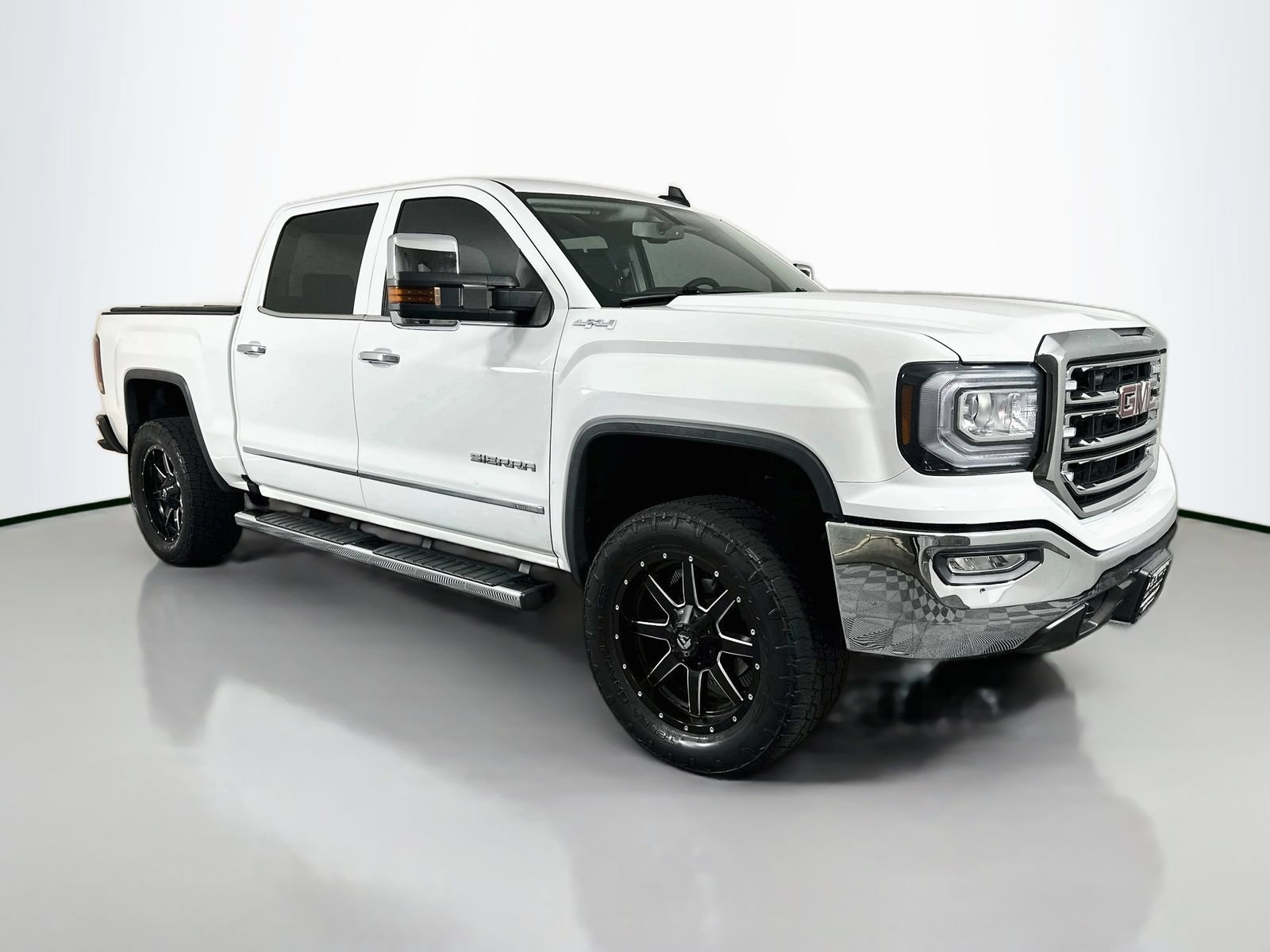 Used 2018 GMC Sierra 1500 SLT w/ SLT Premium Package