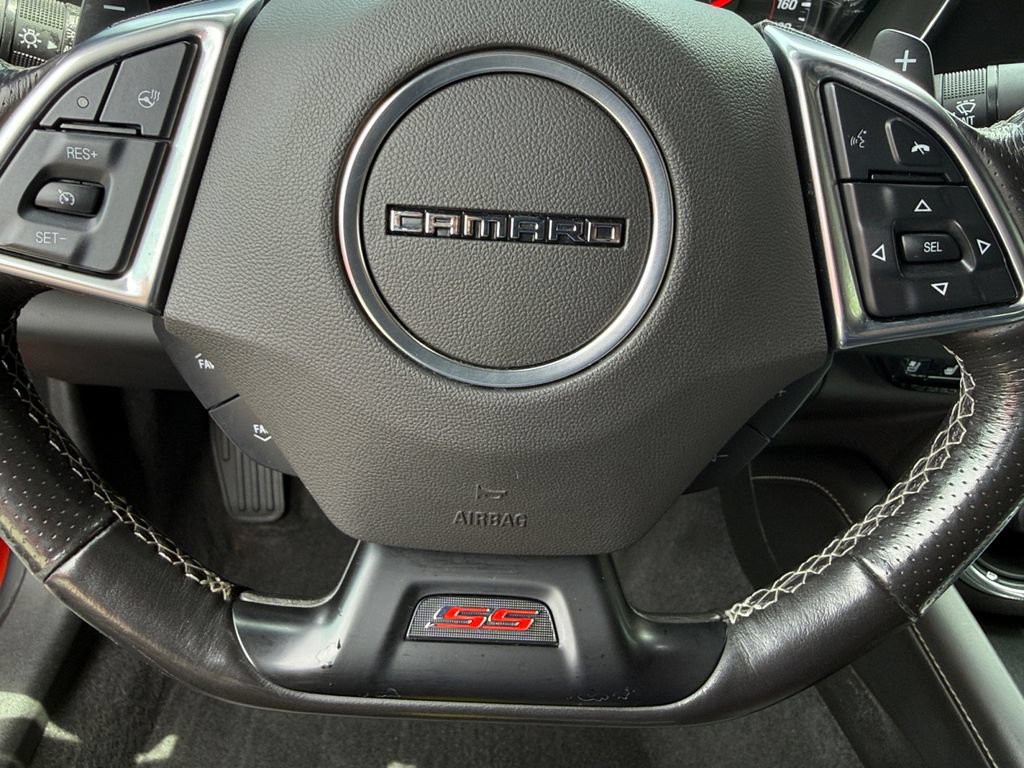 Used 2020 Chevrolet Camaro SS RWD image 21