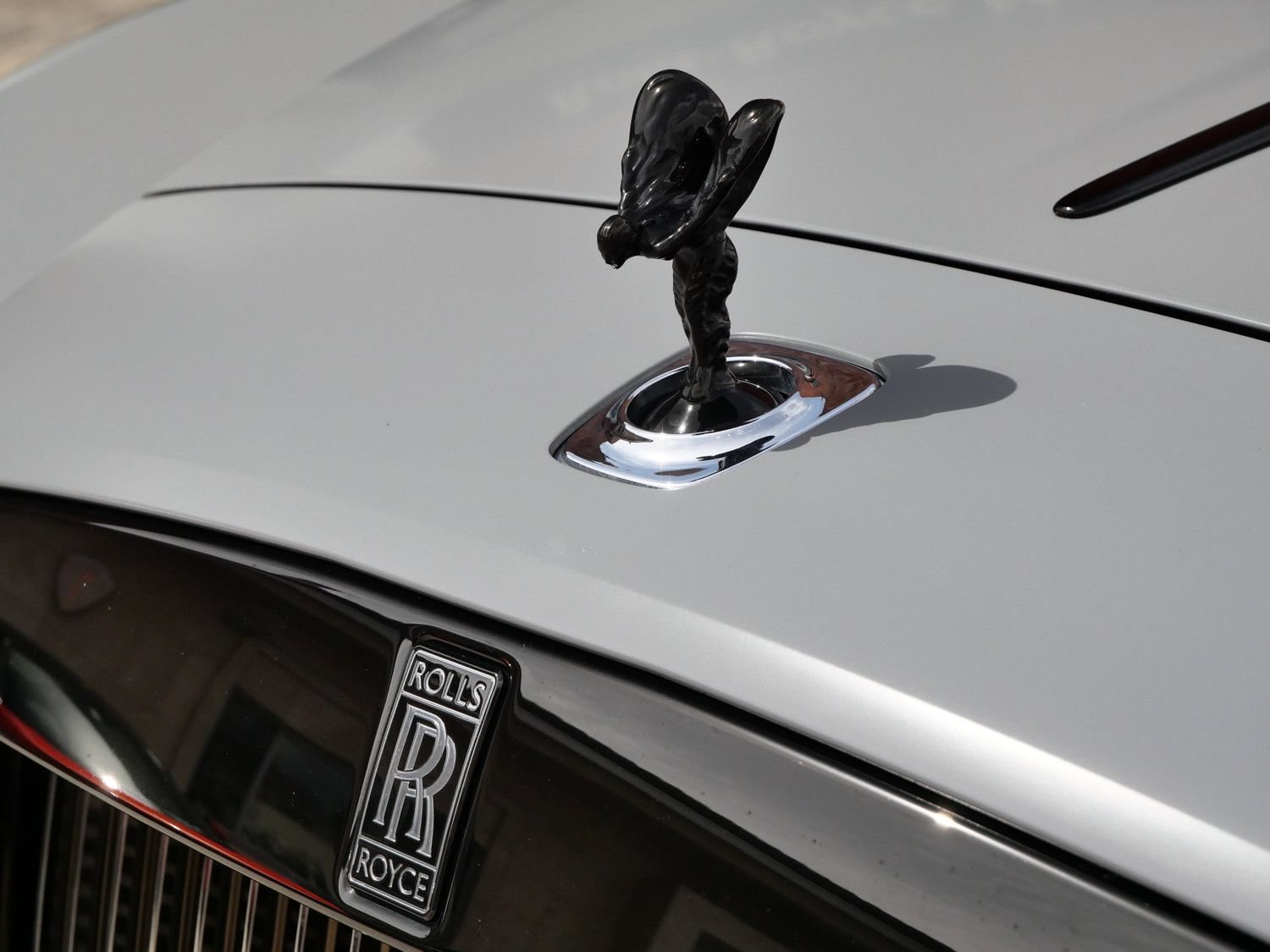 Used 2019 Rolls-Royce Dawn RWD image 7