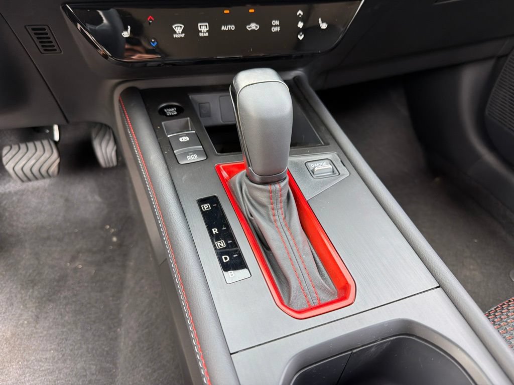 New 2026 Nissan Kicks SR w/ SR Premium Package FWD image 12