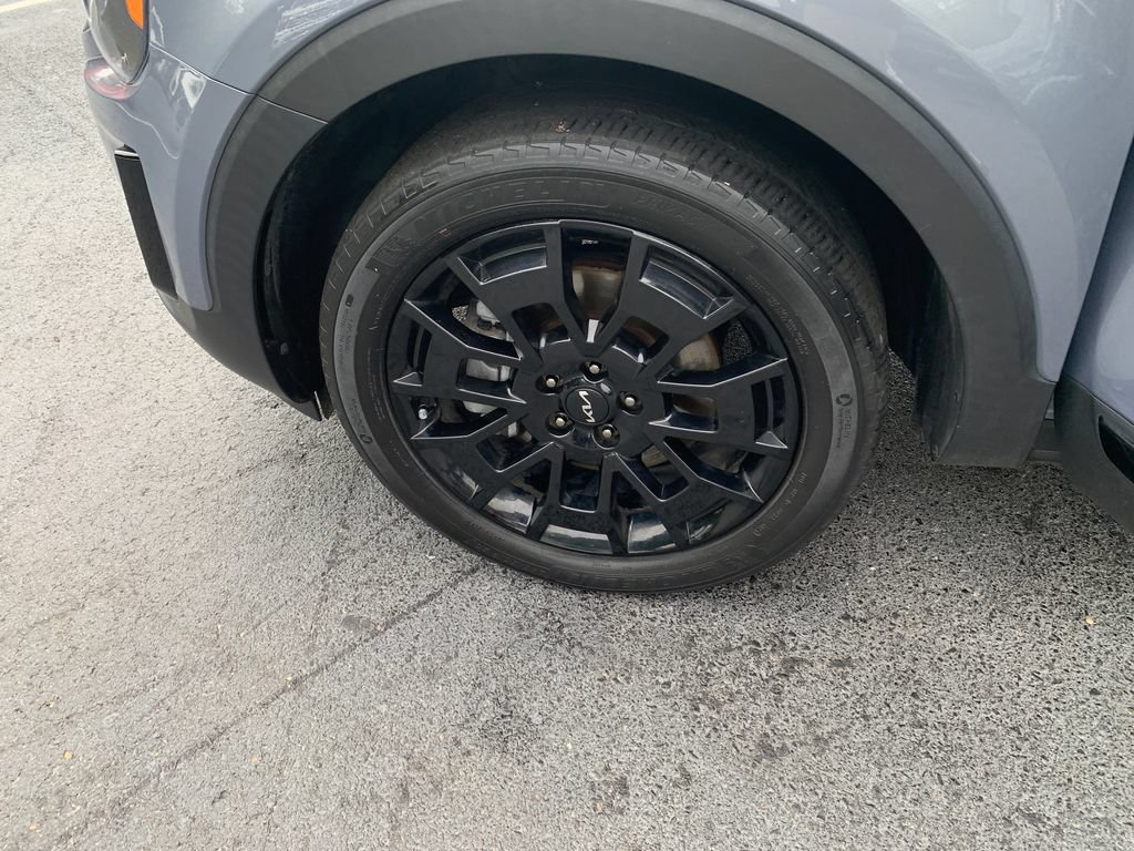 Used 2022 Kia Telluride SX w/ Nightfall Edition Package AWD/4WD image 26
