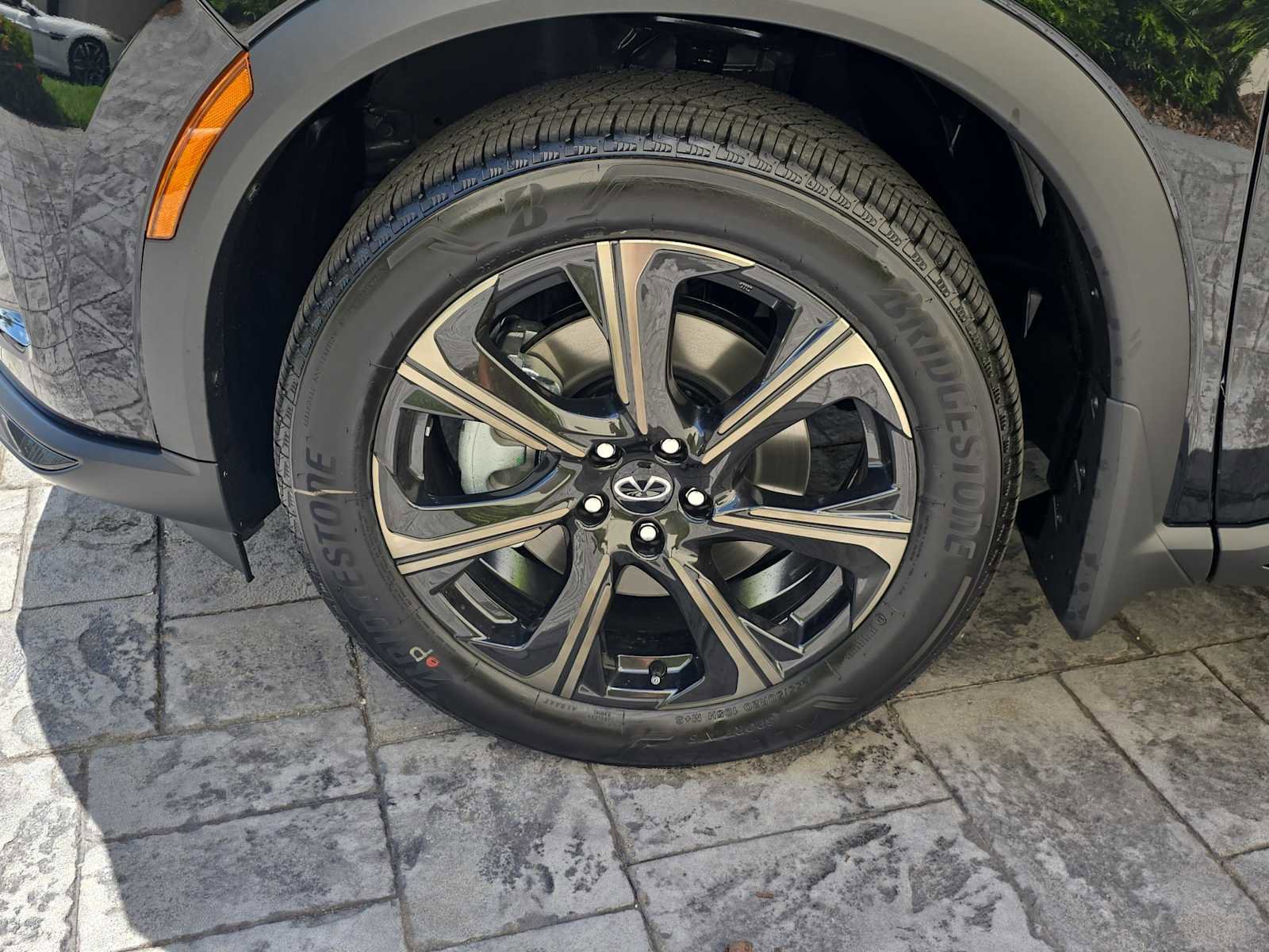 New 2026 INFINITI QX60 Autograph w/ Dark Cargo Package image 9