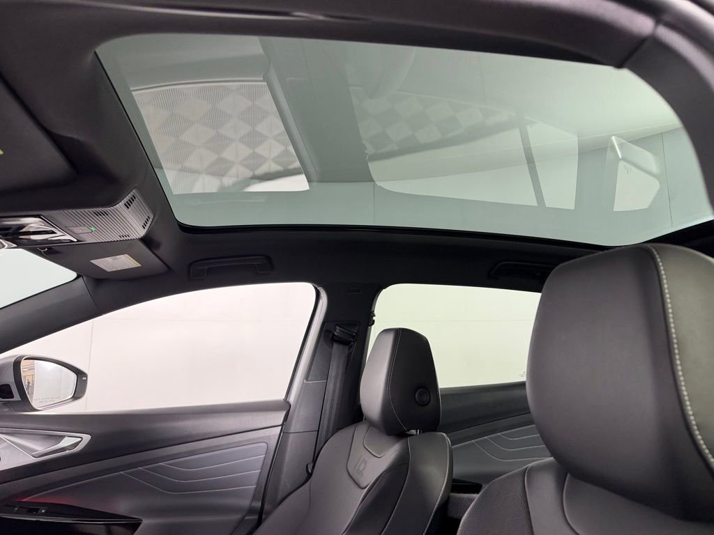 Used 2023 Volkswagen ID.4 Pro S AWD/4WD image 24