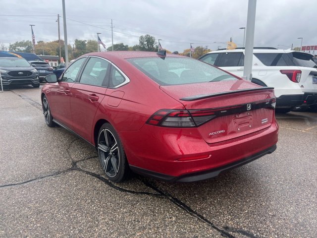 Used 2023 Honda Accord Sport image 6