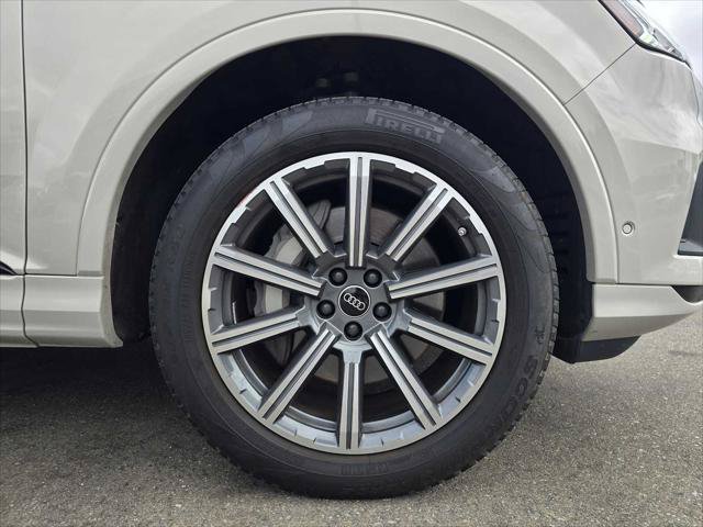 Used 2023 Audi Q7 2.0T Premium Plus AWD/4WD image 9