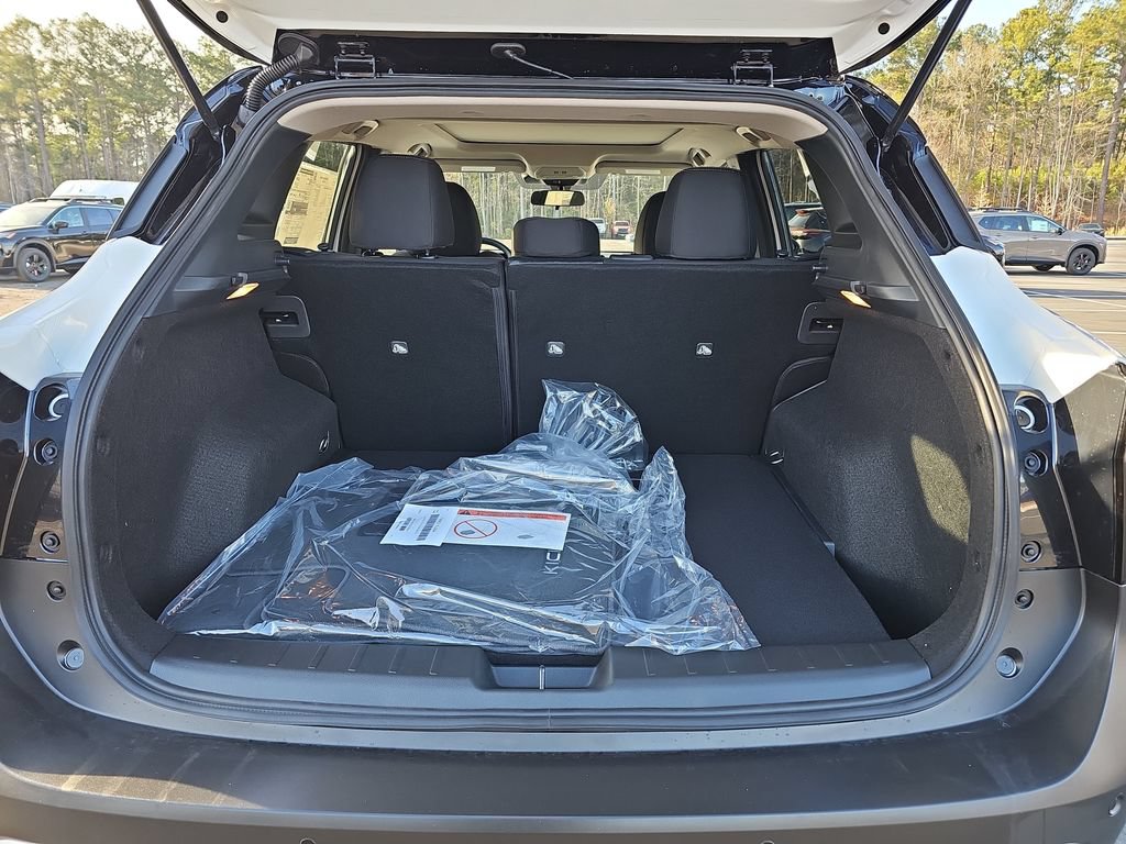 New 2026 Nissan Kicks SV w/ SV Premium Package FWD image 15