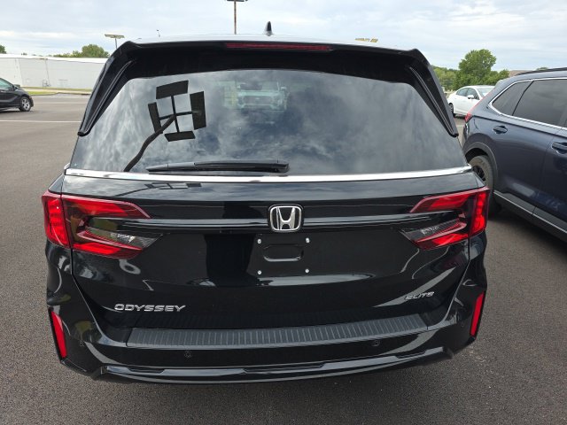 Used 2025 Honda Odyssey Elite image 4
