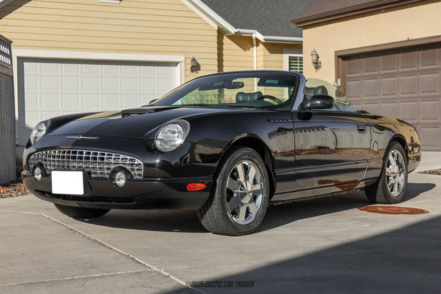 Used 2002 Ford Thunderbird Deluxe image 14