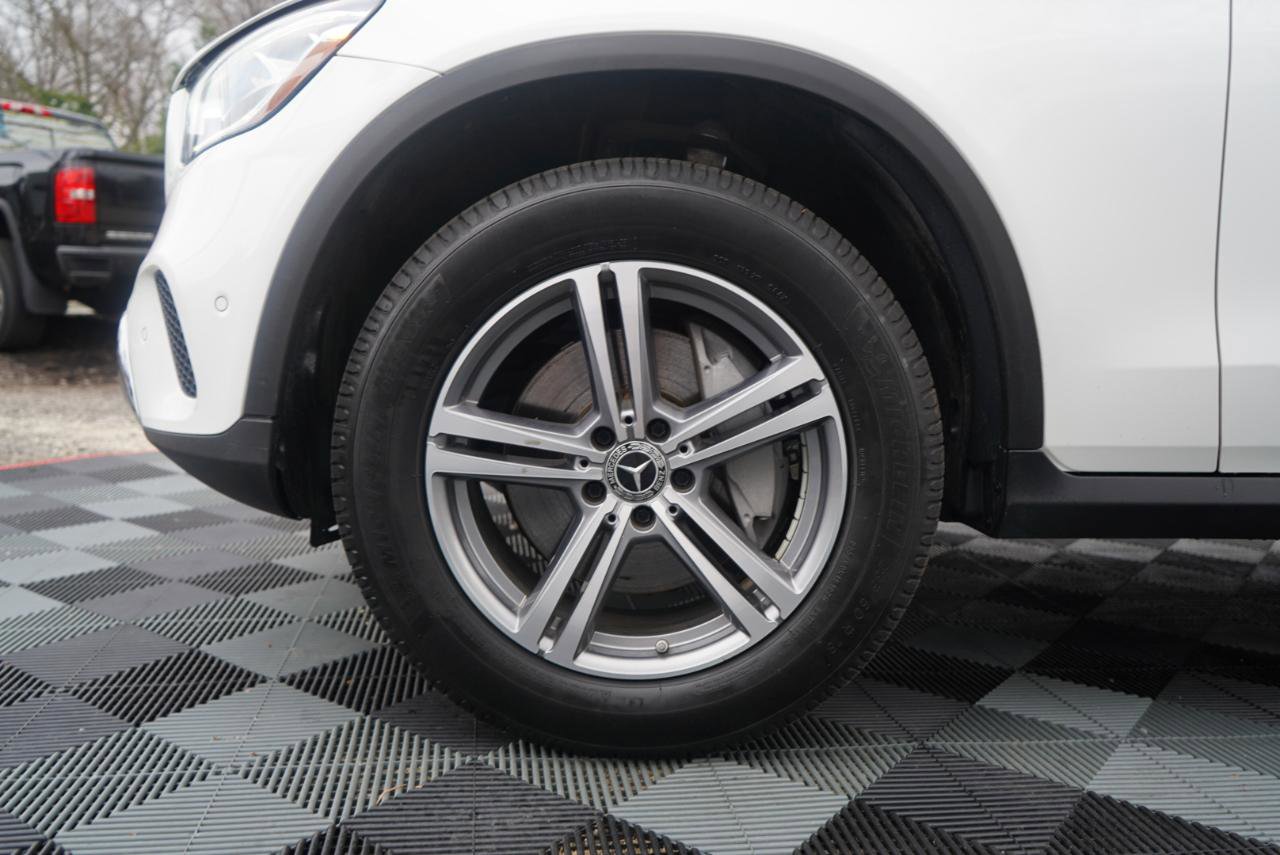Used 2022 Mercedes-Benz GLC 300 4MATIC w/ Premium Package Lite image 81